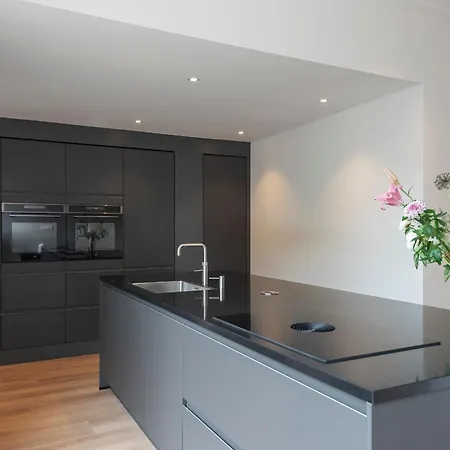 度假居 Harry With Private Parking 赞德沃特