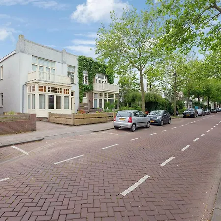 Holiday home Harry With Private Parking Zandvoort